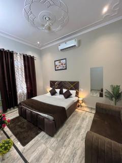 Cozy 1BHK Home In Malviya Nagar - 8