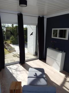 Wunderschoenes-freistehendes-Ferienhaus-an-der-See-Sauna-Strand-Yachthafen-WLAN - 2