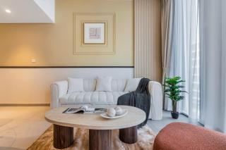 1 Bedroom in Aljada City Center l Balcony & Pool - LemonHomes - 1