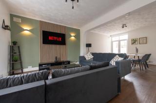 Canaan Retreat Spacious 3 Bedroom Home with Parking and Netflix - 0