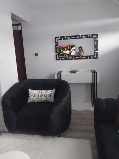 Empiris Luxe Homes - 7