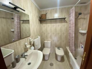 Apto completo cerca de hospital - 4