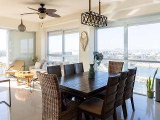 Stylish seaside apartment with stunning ocean view - 9