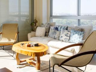 Stylish seaside apartment with stunning ocean view - 4