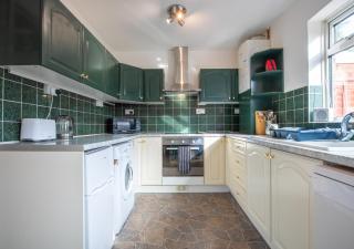 Maidstone House ideal for Work Trips and Getaways - 9