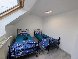 White house between land and sea St Pol de Léon - 4