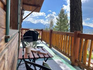 Radium Cabins Centrally located in Radium Hot Springs BC - 7