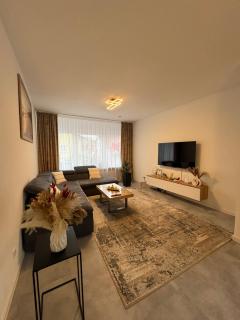 Glory's Apartment - 5