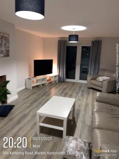 Large 4 bedroom Family let, Contractor, Corporate - 5