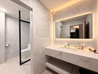 Serenova Hotel Siam Paragon, Bangkok - 3