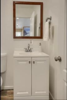 Hillside Bungalow - Walking distance to downtown - 5