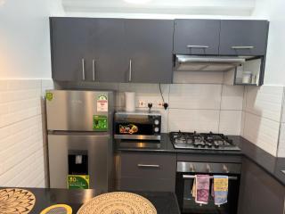 Coral Sands Beach Residences-Suite B17-Pool, Gym, Restaurant etc - Mombasa - 2