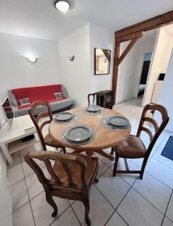 Montagnard RDC Hyper centre - 0