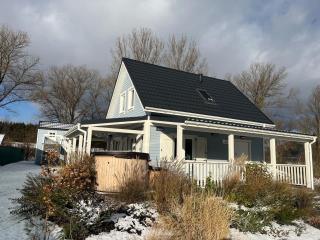 Osada Aurora Całoroczne domki z jacuzzi z widokiem na jezioro i góry - 7