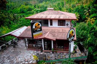 The Papa Resort Ambuluwawa - 0