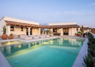 Boutique Villa Featured on Emmy-Award Winning StayCation - 0