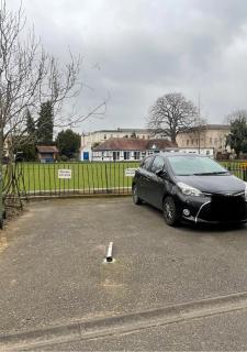 F1 Central Cheltenham Apt, Modern, Longstay - 1