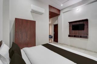 Collection O Kesar Crossway Jaipur Formerly Laxmi Palace - 2