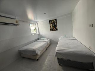 Cha Cha Guesthouse - Strand Patong - 3