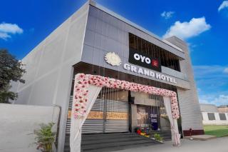 SPOT ON G Grand Hotel - 4