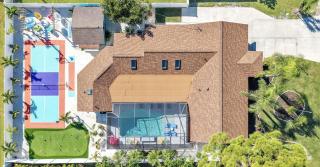 Luxury 3BR Home with Heated Pool, Pickleball and Game Room - 5