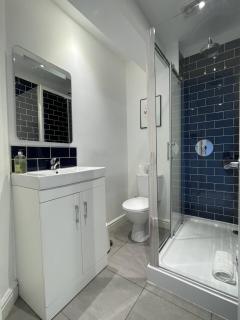 F4 Town Centre, Walk to Races! Sleeps 4 - 3