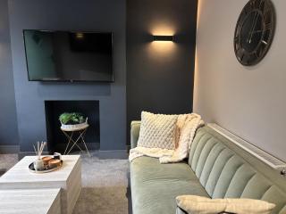 Cottage in Holmfirth Centre - 6