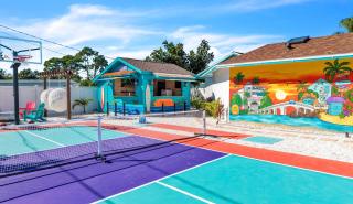 Luxury 3BR Home with Heated Pool, Pickleball and Game Room - 1