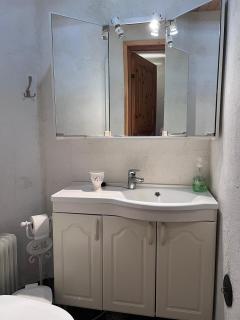 Viihtyisä huvila Savonlinnan Lehtiniemessä - 2