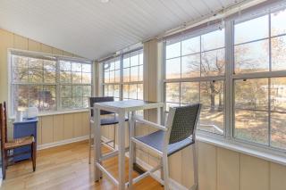 10 Mi to GSMNP Scenic Lake in the Sky Retreat! - 7