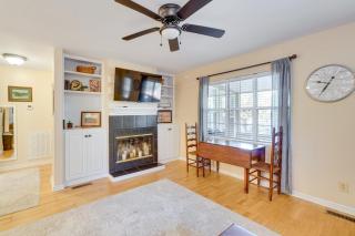 10 Mi to GSMNP Scenic Lake in the Sky Retreat! - 4