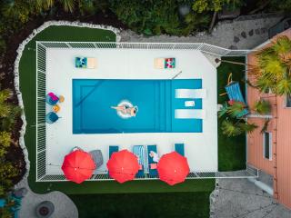 New!the Hideawaypoolpickleballputt-puttkayaks! - 0