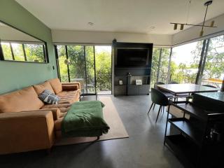 2Bed 2Bath Penthouse with Private Rooftop and balcony - 0