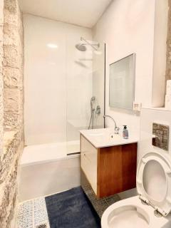 Authentic Jerusalem Charm - 2 BR Nachlaot - 2