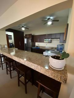 Departamento frente al mar con alberca - 2