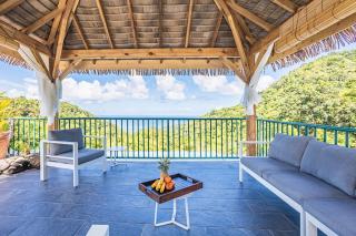 Villa douillette à Deshaies – Vue sur la mer et la montagne - 96 m² - 6