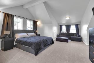 Spacious 3-Bedroom Near Campus - 5