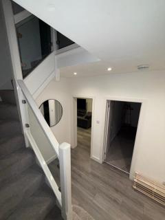 5 bedroom house in Pettswood - 2