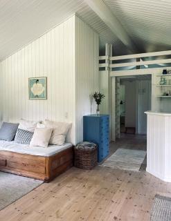 Modern Holiday Home In Peaceful Surroundings - 4