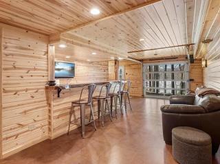 Lakefront Cabin with Loft and Bar - 7