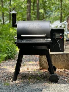 Lakefront Cabin with Loft and Bar - 3
