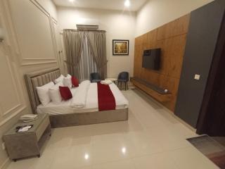 Holiday One Hotel & Suites - 5