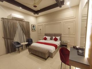 Holiday One Hotel & Suites - 3