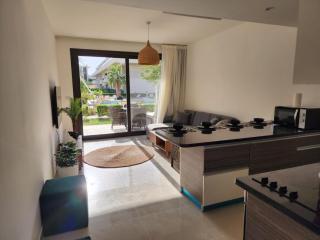 El Gouna Poolfront Cozy Stay 2BR - 2