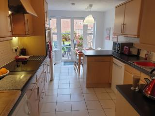 Stunning 4 King Bed House Central Solihull NEC BHX - 8