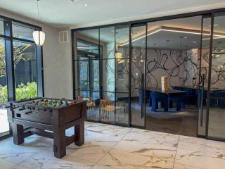 Luxury Stay Near NYC | Full Access to Amenities - 1