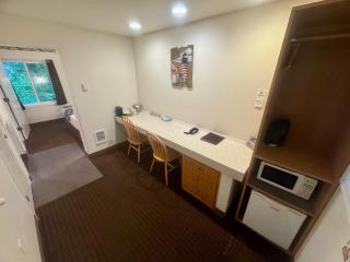 Ocean Breeze Motel - 3