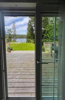 Mini House With Sandy Beach And Sauna - 9