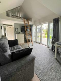 Mini House With Sandy Beach And Sauna - 2