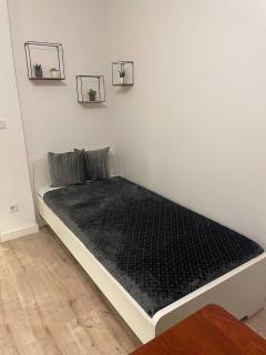 Zentrale Wohnung 1OG mit WLAN & Kaffee - 8